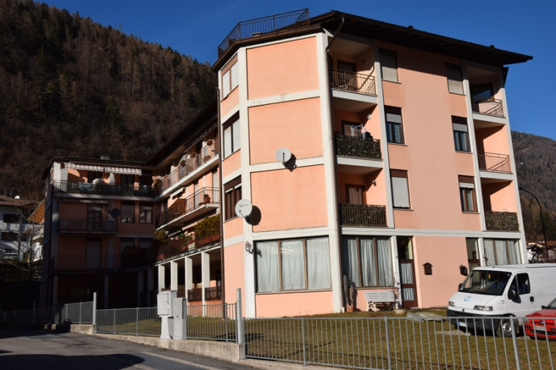 Immagine 1 di Appartamento in vendita  in Via Ugo Silvestri, n.52 a Malè