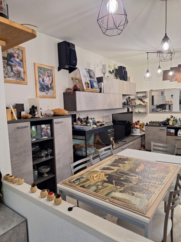 Immagine 6 di Appartamento in vendita  in Via Ugo Silvestri, n.52 a Malè