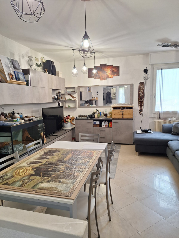 Immagine 10 di Appartamento in vendita  in Via Ugo Silvestri, n.52 a Malè