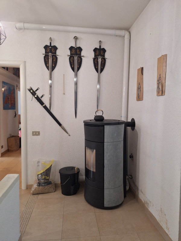 Immagine 11 di Appartamento in vendita  in Via Ugo Silvestri, n.52 a Malè