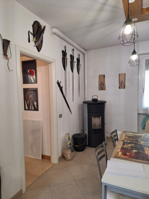 Immagine 13 di Appartamento in vendita  in Via Ugo Silvestri, n.52 a Malè