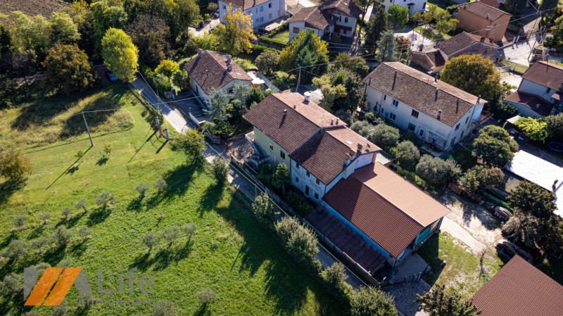 Immagine 8 di Casa bifamiliare in vendita  in Strada della Pergoletta a Vicenza