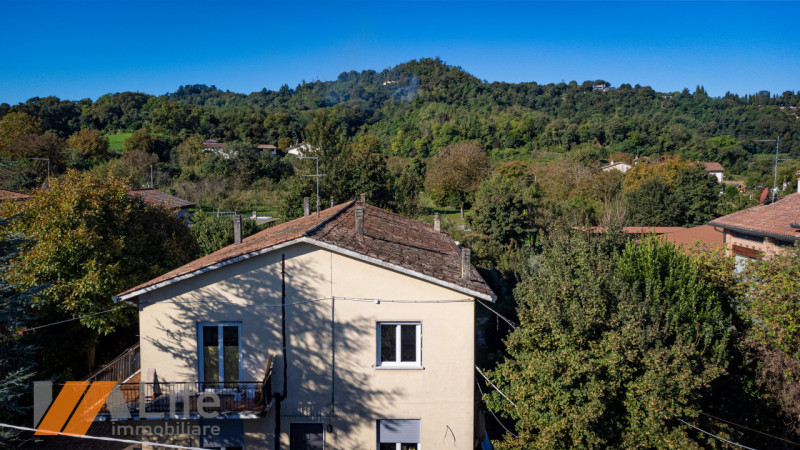 Immagine 11 di Casa bifamiliare in vendita  in Strada della Pergoletta a Vicenza
