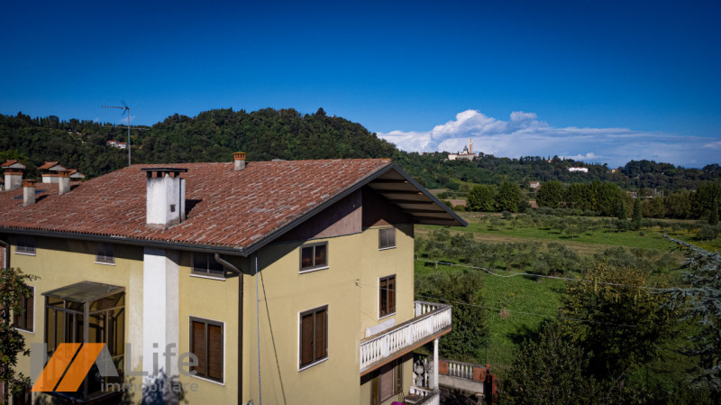 Immagine 14 di Casa bifamiliare in vendita  in Strada della Pergoletta a Vicenza