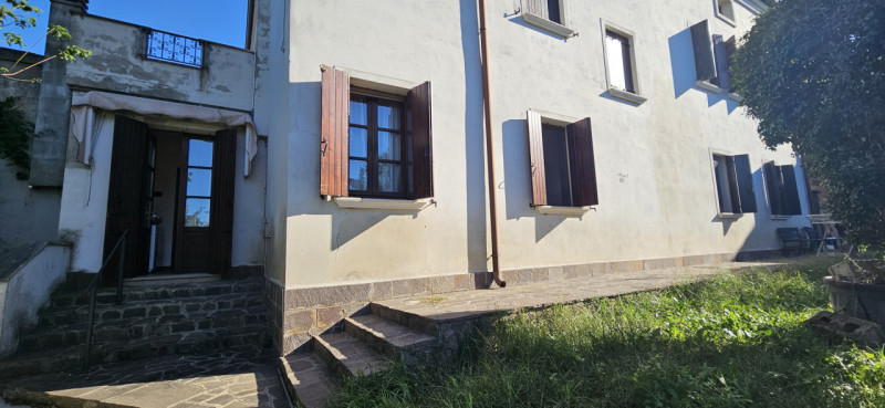 Immagine 2 di Casa bifamiliare in vendita  in Vescovana a Vescovana