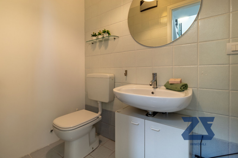 Immagine 13 di Casa bifamiliare in vendita  in Via Redipuglia a Castelfranco Veneto