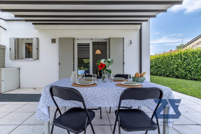 Immagine 21 di Casa bifamiliare in vendita  in Via Redipuglia a Castelfranco Veneto