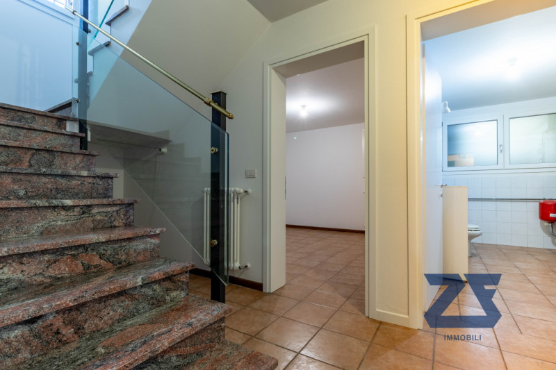 Immagine 41 di Casa bifamiliare in vendita  in Via Redipuglia a Castelfranco Veneto