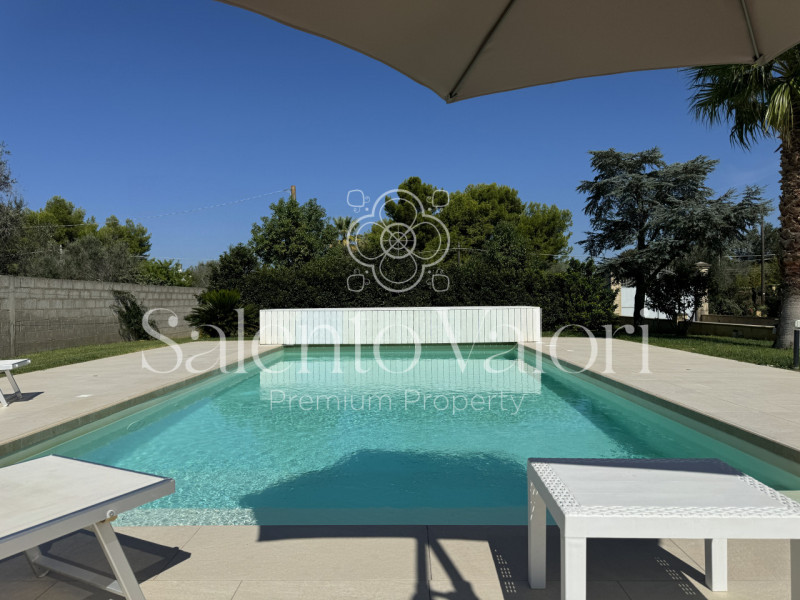 Immagine 15 di Villa in vendita  in Contrada Tuli-Jala a Parabita