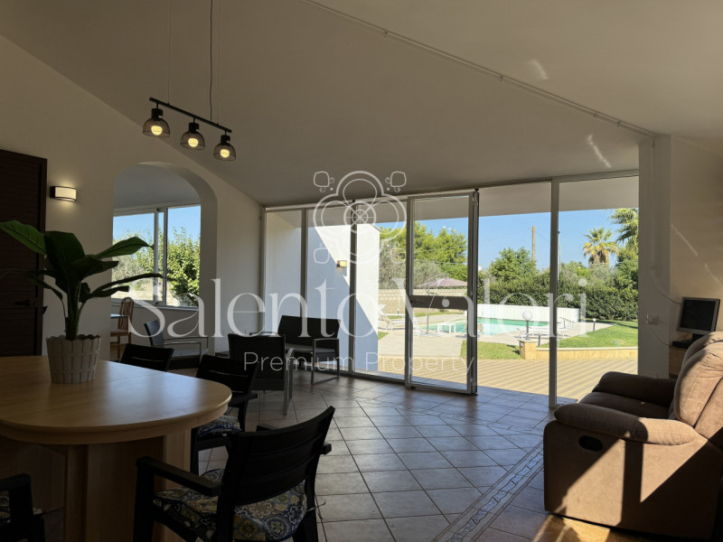 Immagine 22 di Villa in vendita  in Contrada Tuli-Jala a Parabita