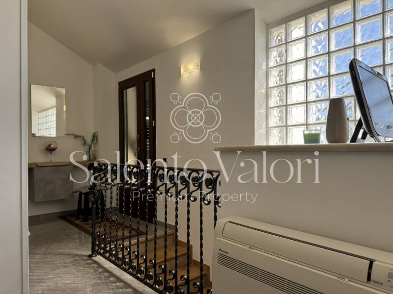 Immagine 41 di Villa in vendita  in Contrada Tuli-Jala a Parabita