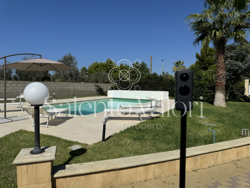 Immagine 49 di Villa in vendita  in Contrada Tuli-Jala a Parabita