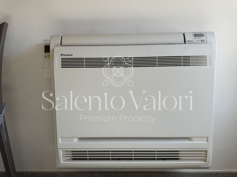 Immagine 53 di Villa in vendita  in Contrada Tuli-Jala a Parabita