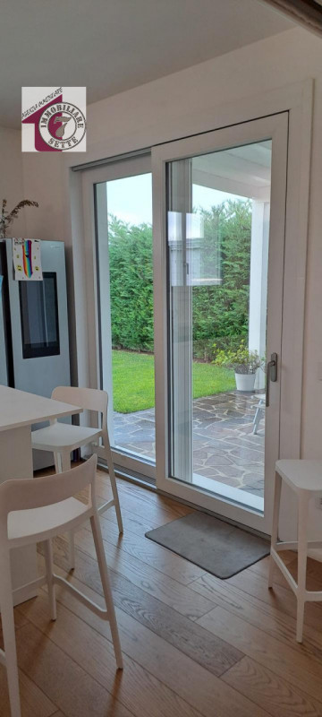 Immagine 15 di Casa bifamiliare in vendita  in via giovanni falcone a Villafranca Padovana