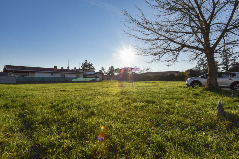 Immagine 3 di Terreno in vendita  in via Bugatto a Aiello Del Friuli