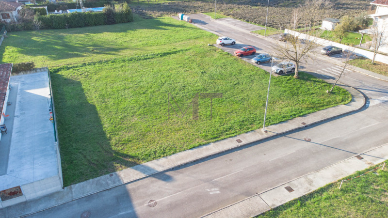 Immagine 6 di Terreno in vendita  in via Bugatto a Aiello Del Friuli