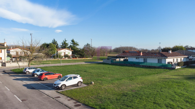 Immagine 12 di Terreno in vendita  in via Bugatto a Aiello Del Friuli