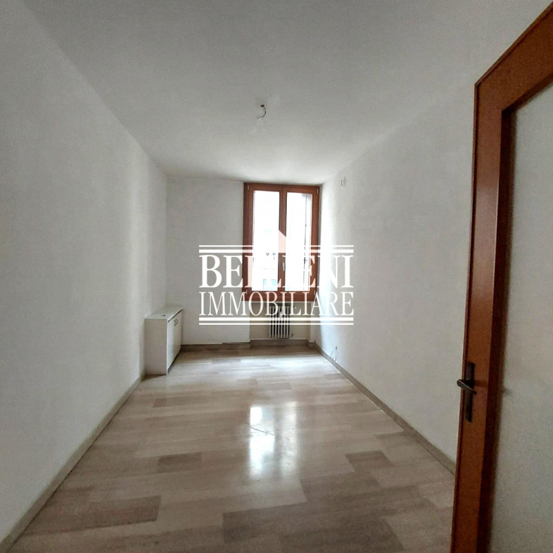 Immagine 8 di Ufficio in affitto  in Piazza delle Poste a Vicenza