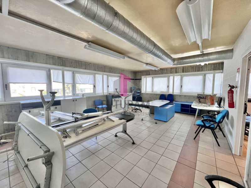 Immagine 5 di Ufficio in affitto  a Costabissara