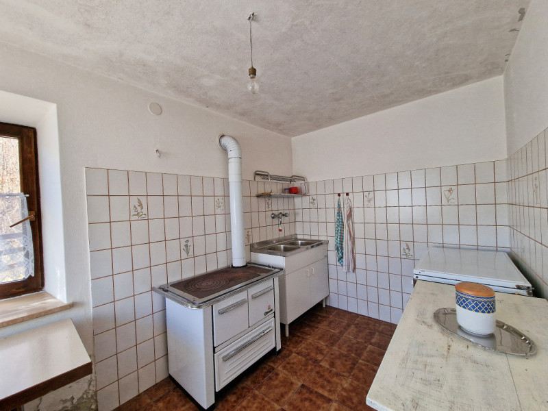 Immagine 7 di Casa bifamiliare in vendita  in Località Sarasin a Gosaldo