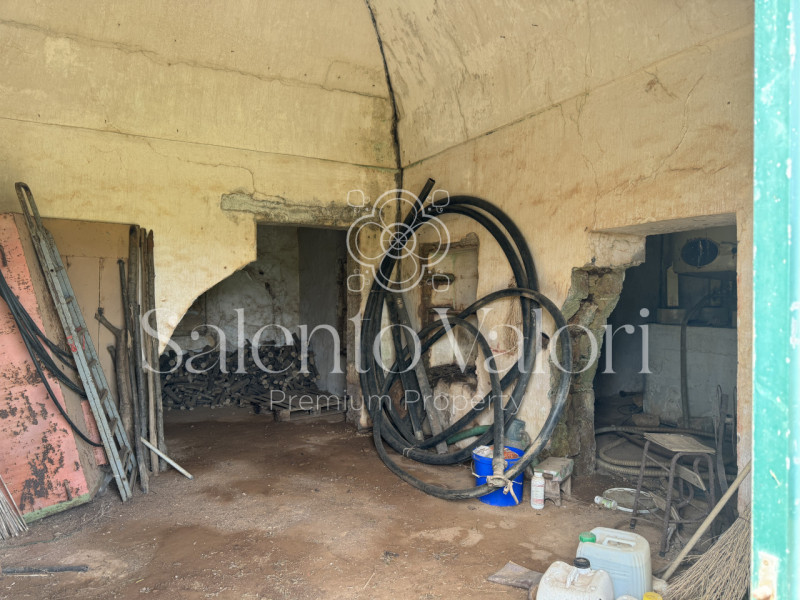 Immagine 14 di Villa in vendita  in Contrada La Corte a Parabita