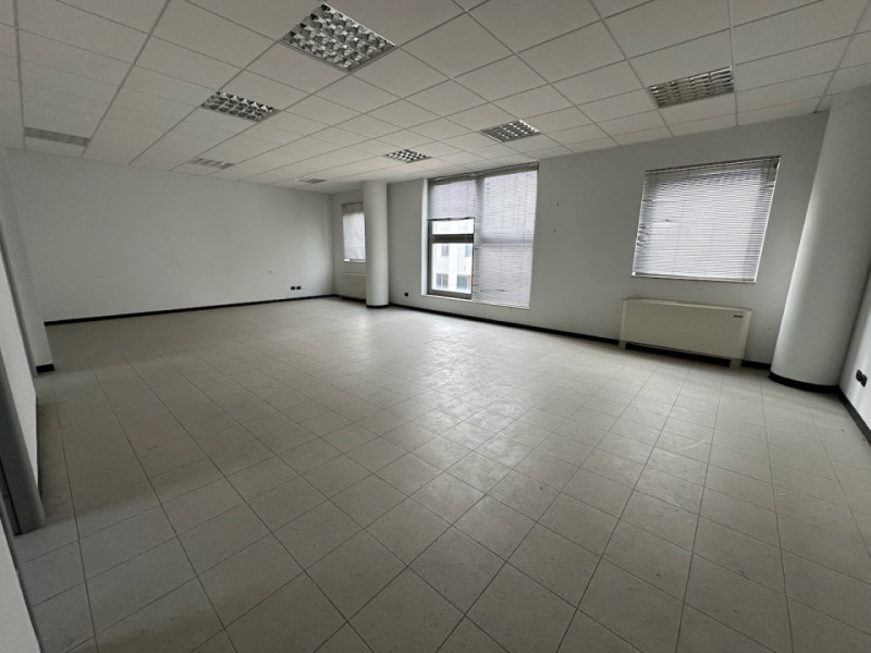 Immagine 6 di Ufficio in vendita  in Via degli Artigiani 14 a Este