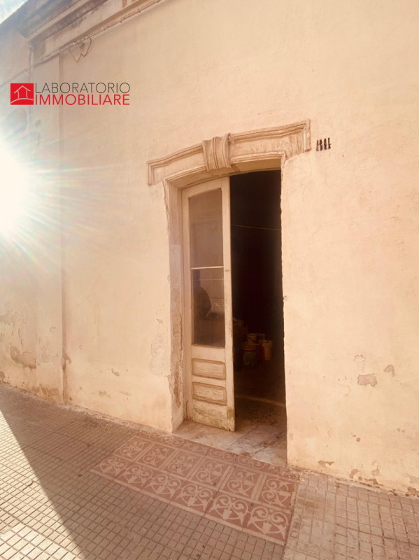 Immagine 5 di Appartamento in vendita  in via Dalmazia a Monteroni Di Lecce