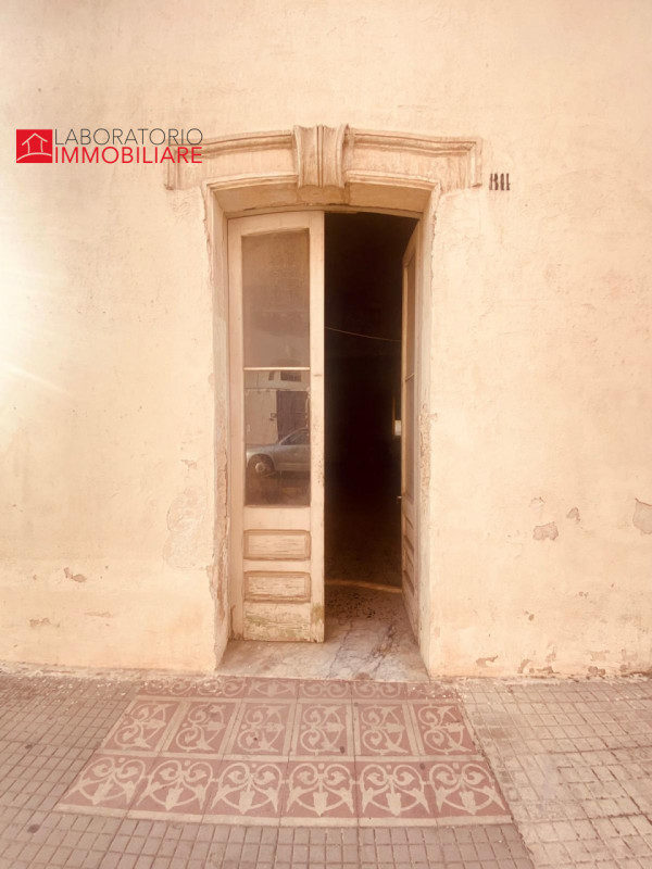 Immagine 6 di Appartamento in vendita  in via Dalmazia a Monteroni Di Lecce