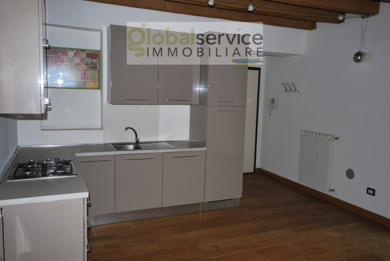 Immagine 26 di Appartamento in vendita  in Via S. Benedetto, 3 a Brescia