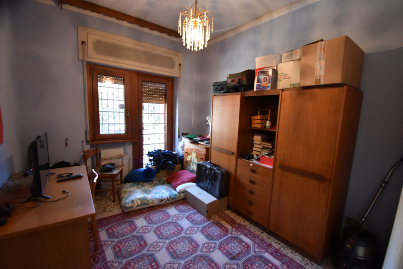 Immagine 24 di Appartamento in vendita  in VIA SAVIGNONE a Roma