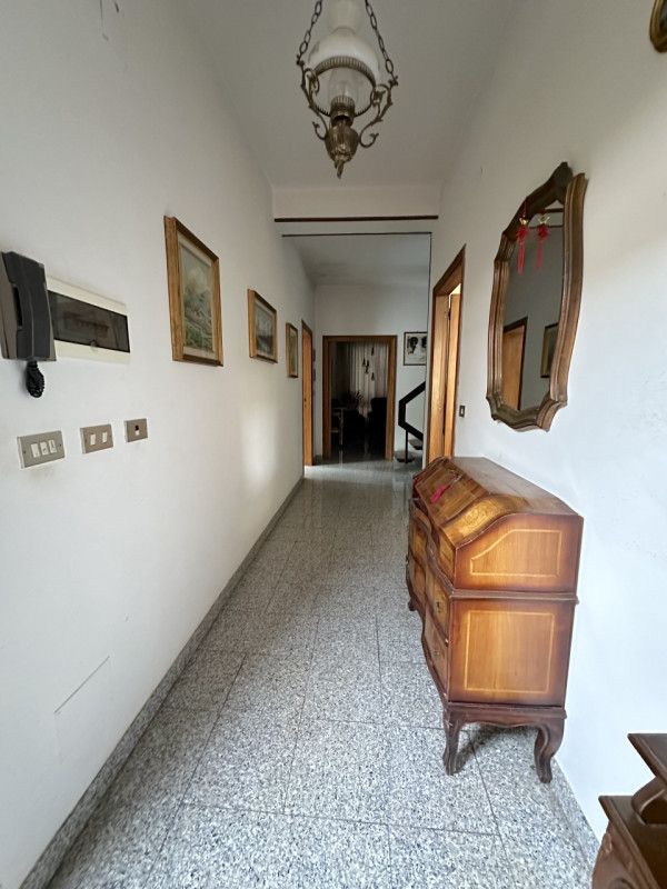 Immagine 6 di Casa indipendente in vendita  in Via delle Marche a Perugia