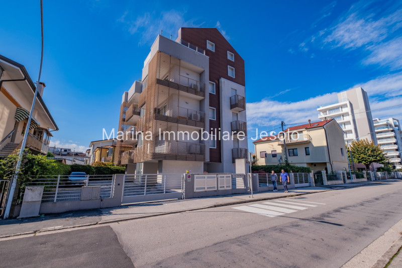 Immagine 1 di Appartamento in vendita  in Piazza Mazzini a Jesolo