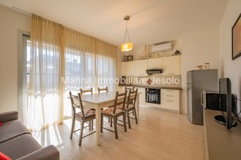 Immagine 6 di Appartamento in vendita  in Piazza Mazzini a Jesolo