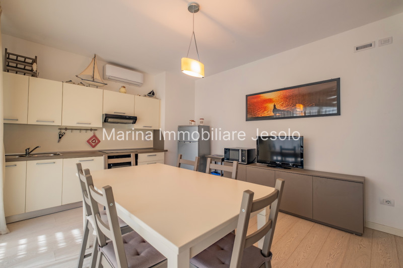 Immagine 9 di Appartamento in vendita  in Piazza Mazzini a Jesolo