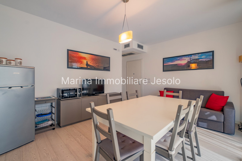 Immagine 10 di Appartamento in vendita  in Piazza Mazzini a Jesolo