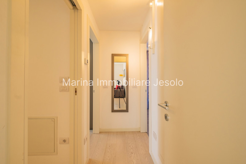 Immagine 12 di Appartamento in vendita  in Piazza Mazzini a Jesolo