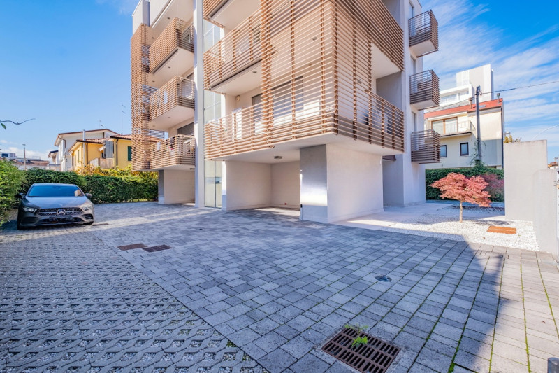 Immagine 28 di Appartamento in vendita  in Piazza Mazzini a Jesolo