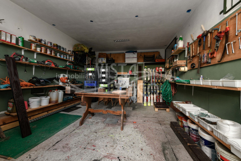 Immagine 38 di Villa in vendita  in Via Manzoni, 25 a Proserpio