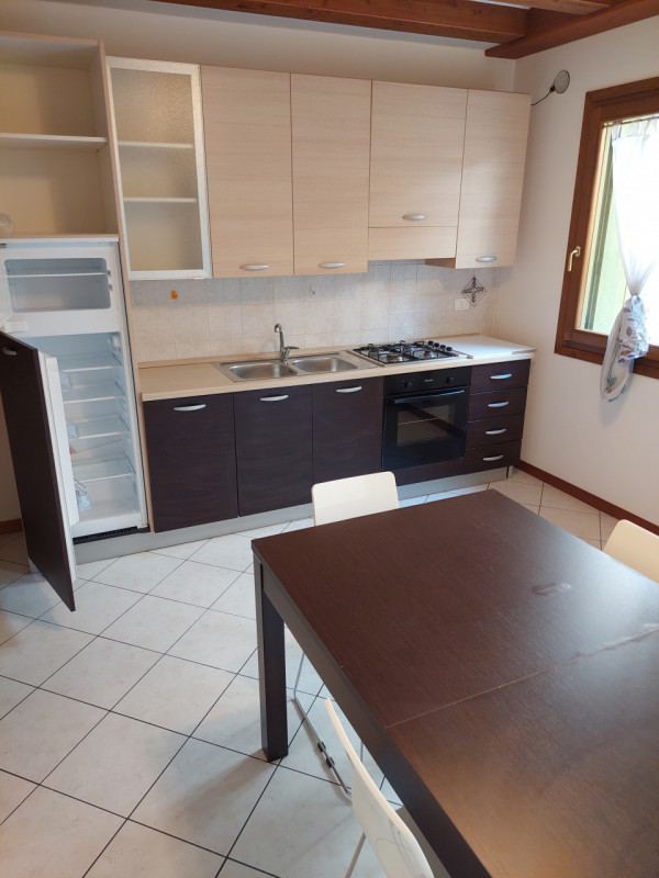 Immagine 6 di Appartamento in vendita  in via manin 1 a Schio