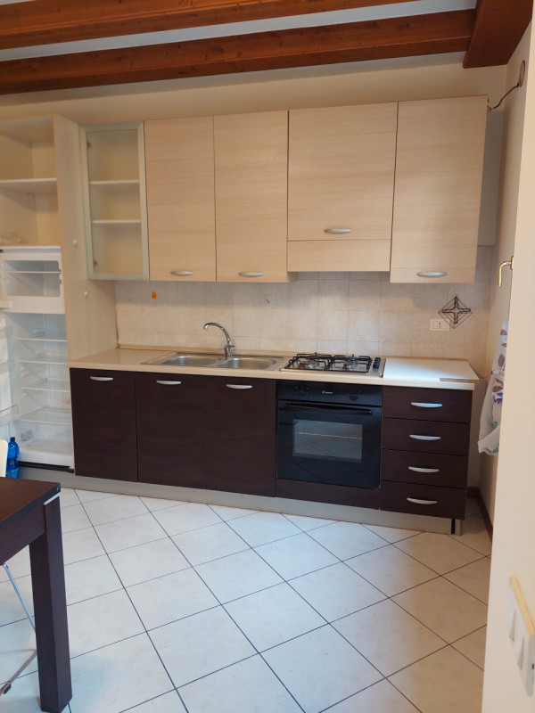 Immagine 7 di Appartamento in vendita  in via manin 1 a Schio