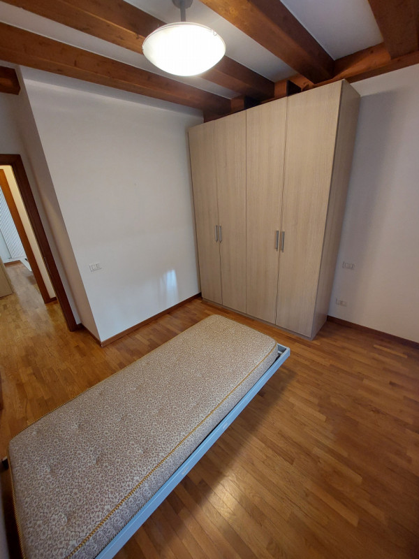 Immagine 11 di Appartamento in vendita  in via manin 1 a Schio