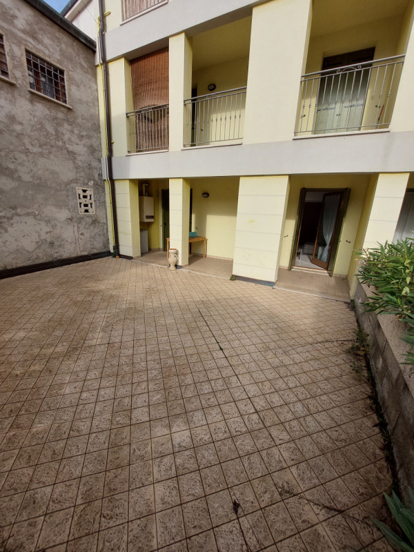 Immagine 14 di Appartamento in vendita  in via manin 1 a Schio