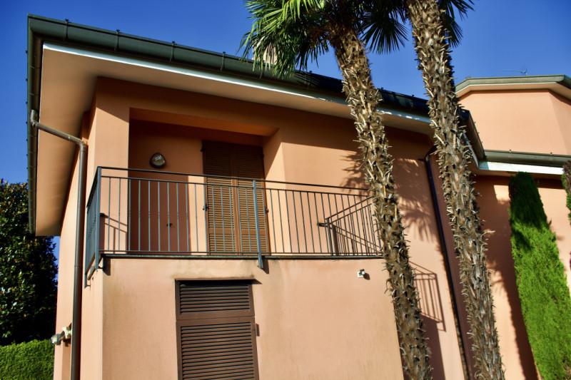 Immagine 3 di Villa in vendita  in Via Madresca 7 a Inverigo