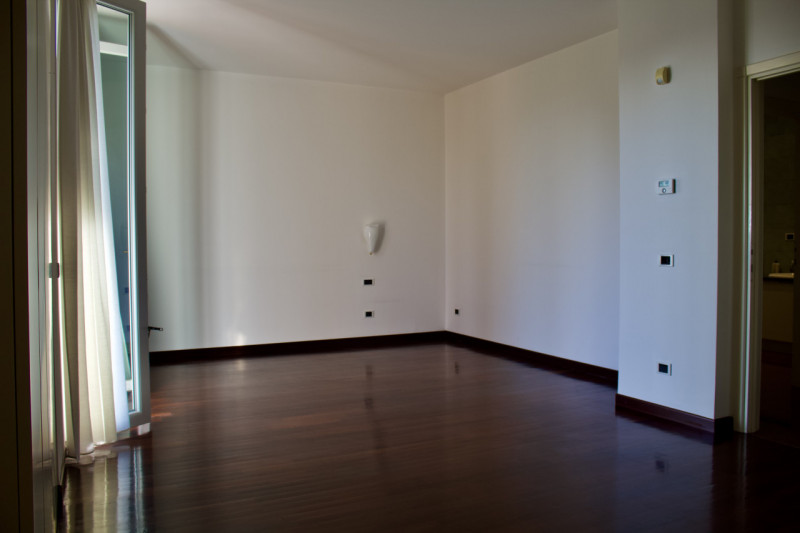 Immagine 18 di Villa in vendita  in Via Madresca 7 a Inverigo