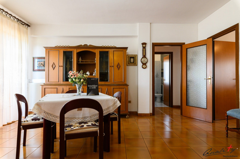 Immagine 6 di Appartamento in vendita  in via Ferdinando Innocenti 28 a Roma