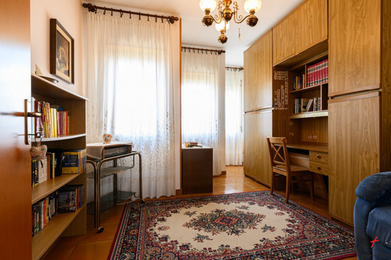 Immagine 13 di Appartamento in vendita  in via Ferdinando Innocenti 28 a Roma