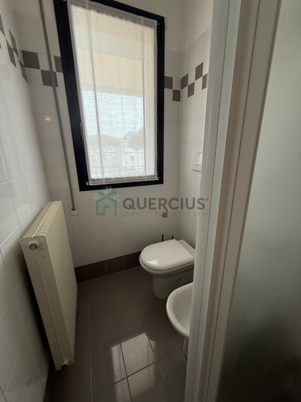 Immagine 14 di Appartamento in vendita  in Via Dante Alighieri a Jesolo