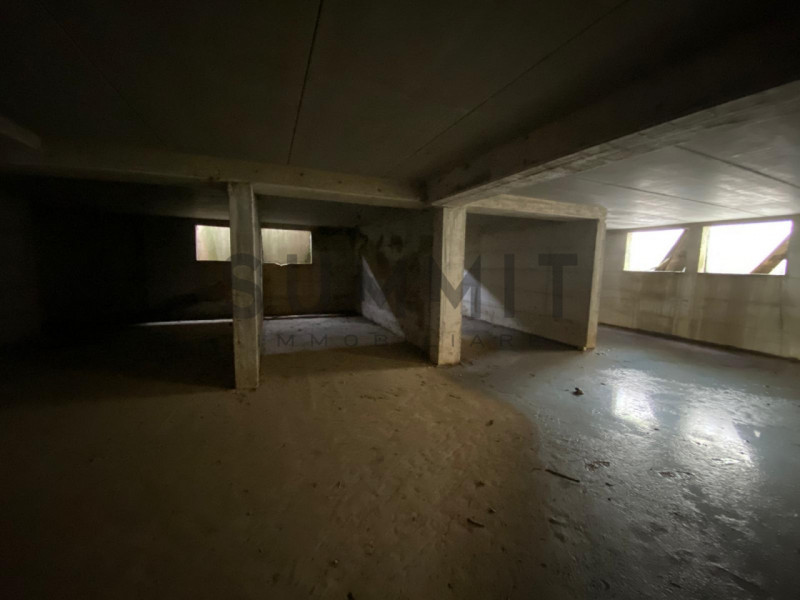 Immagine 7 di Palazzo in vendita  a Schio