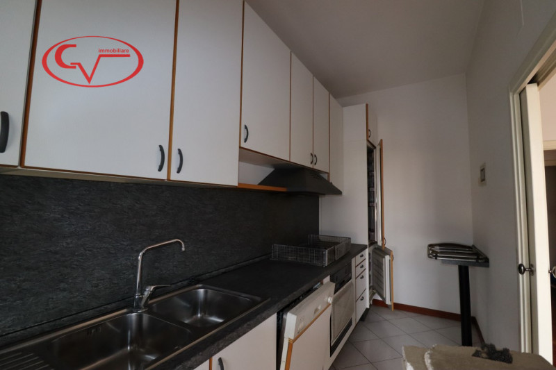 Immagine 4 di Appartamento in vendita  in via bellini a Montevarchi