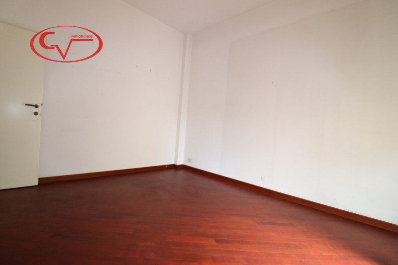 Immagine 17 di Appartamento in vendita  in via bellini a Montevarchi